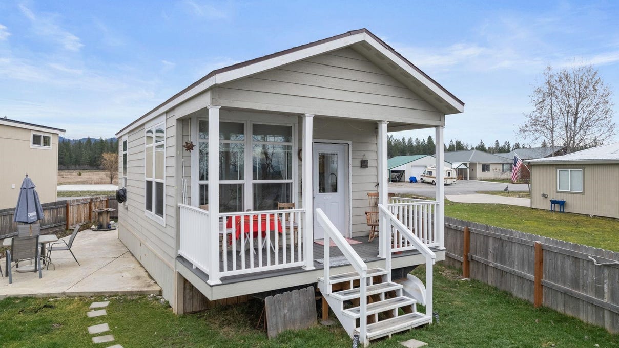 287 Guinevere Dr