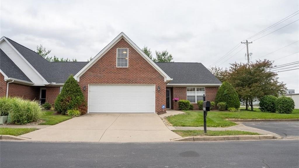 1728 Spring Gate Cir  