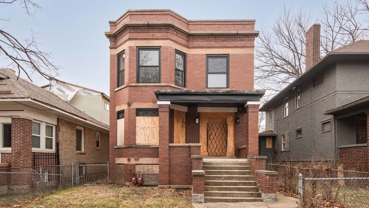 7748 S Marquette Ave  