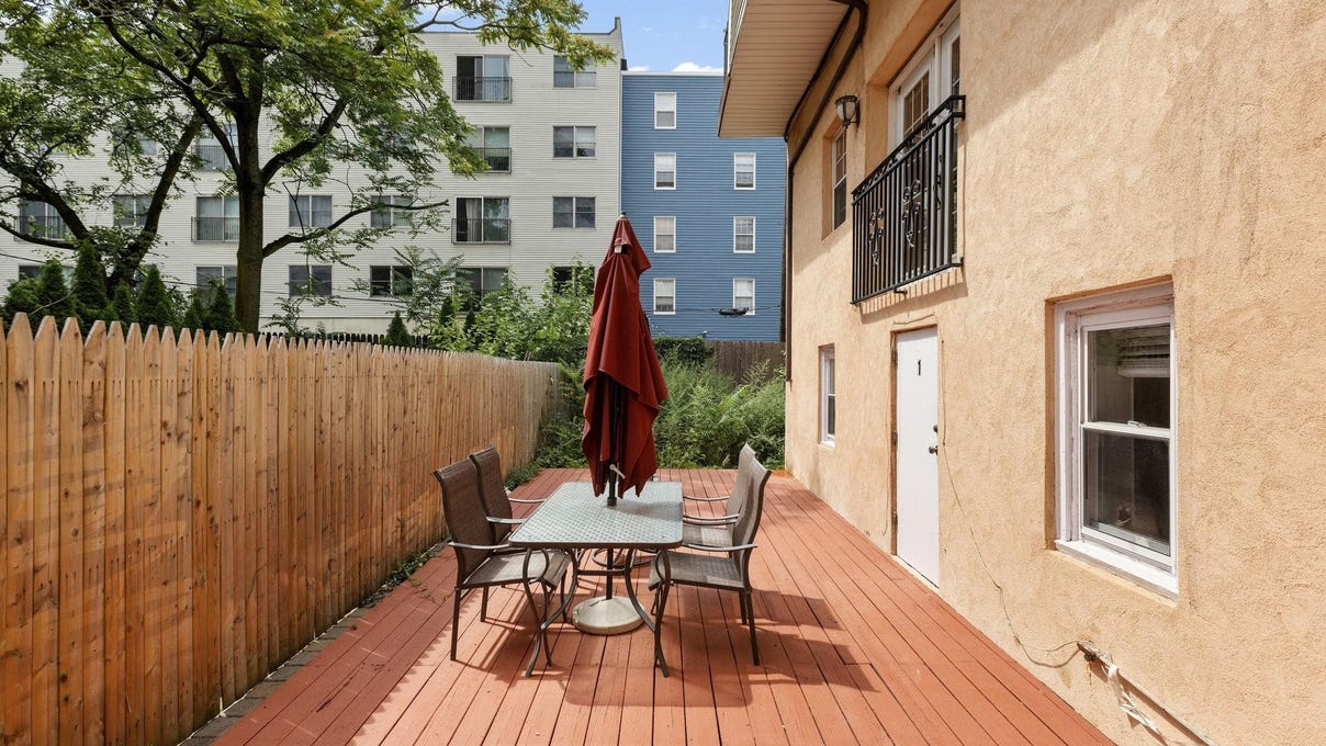 120 Monroe St Unit 1