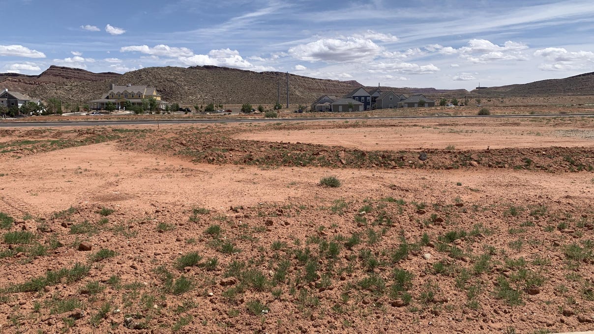 5061 S Resolution DR