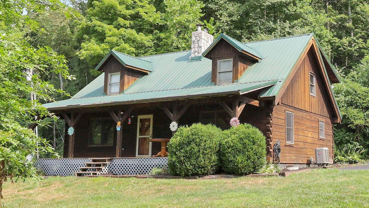 7660 Sugar Grove Rd SE