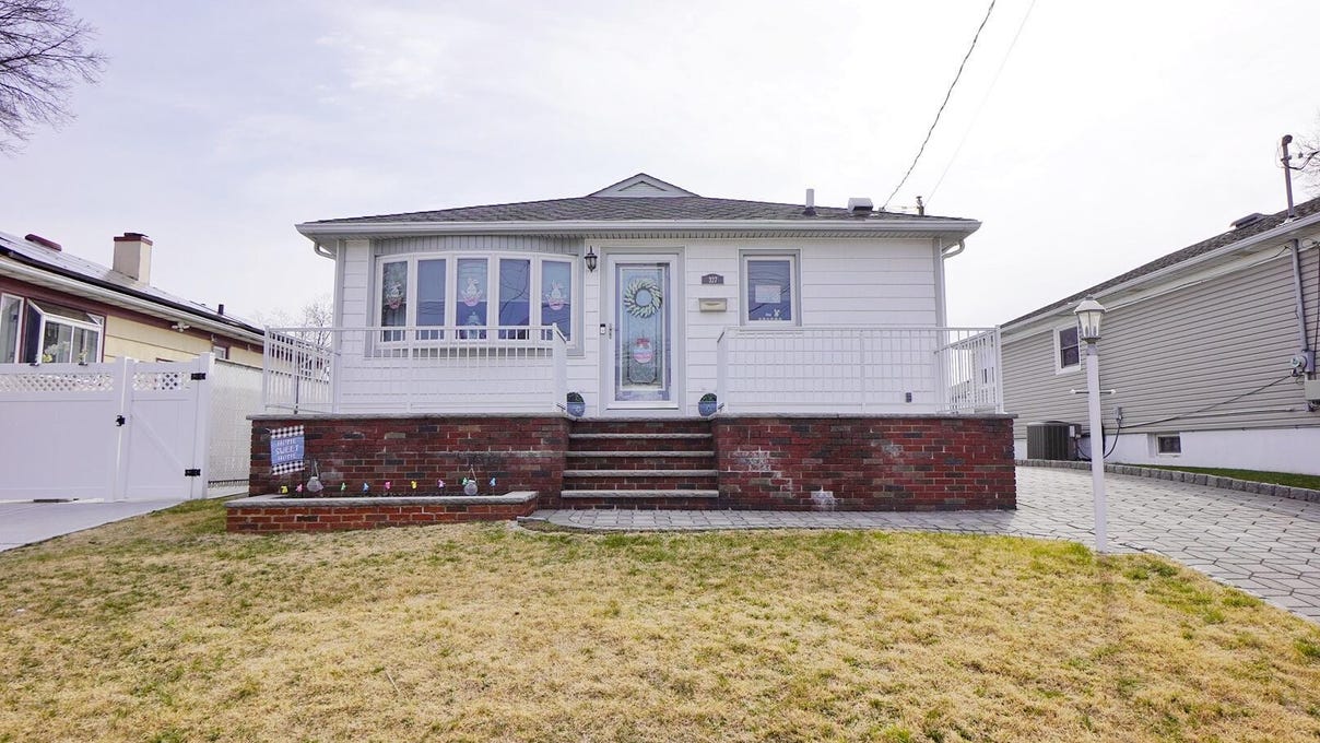 327 Bryson Avenue, Staten Island, NY 10314 House for Sale realestate
