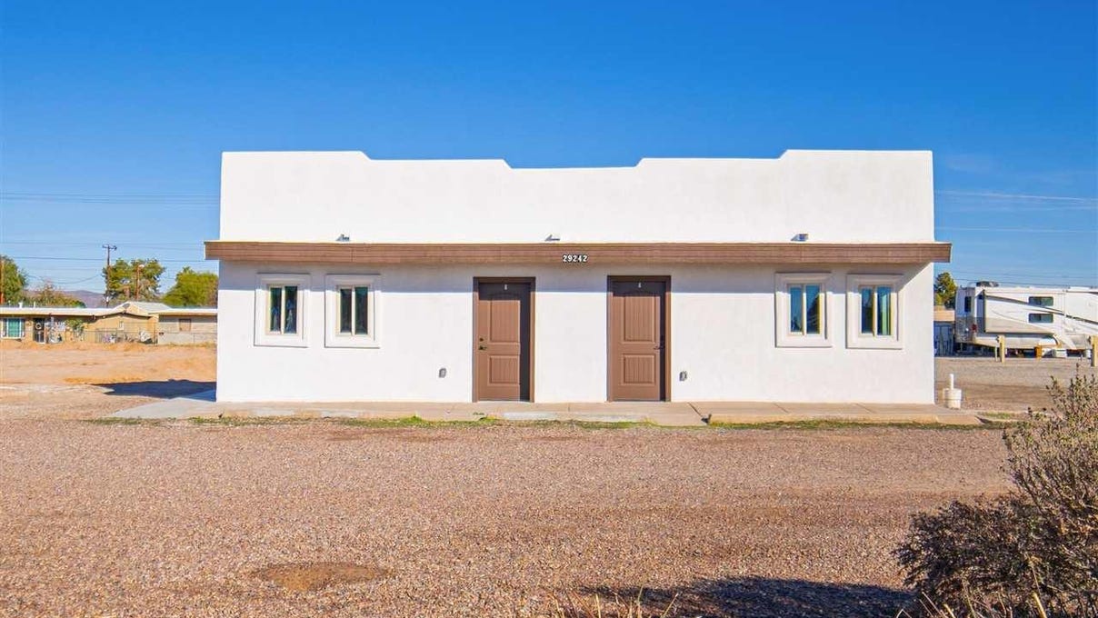 29242 LOS ANGELES AVE  