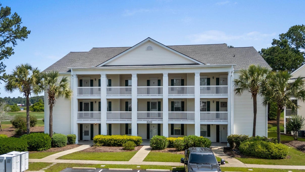 4940 Windsor Green Way  