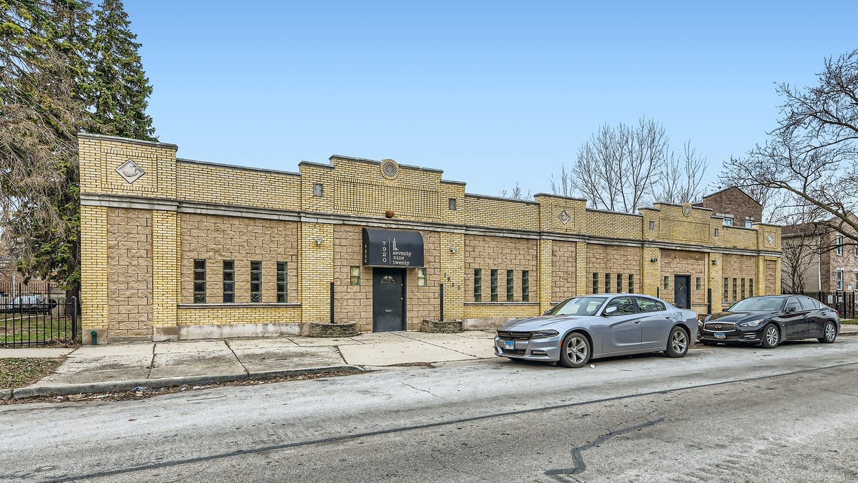 7920 S Greenwood Ave  