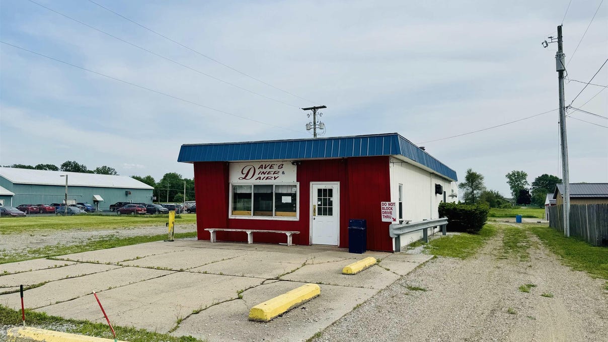 1345 W MONROE RD  