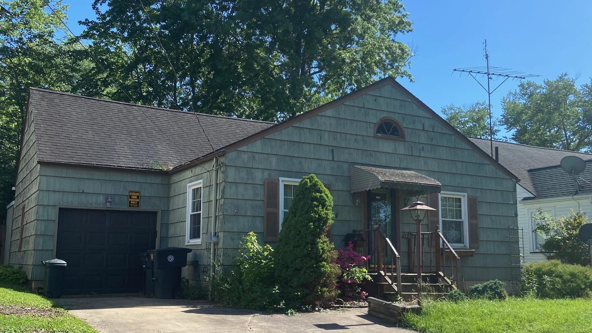 1414 Hollywood St NE  