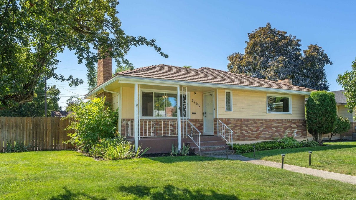 3703 W Longfellow Ave  