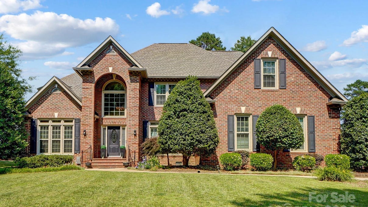 814 Pine Frst Rd  