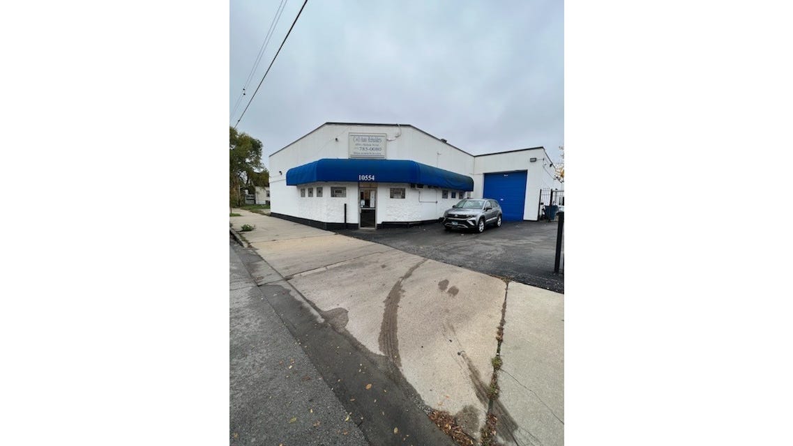 10534 S Michigan Ave  