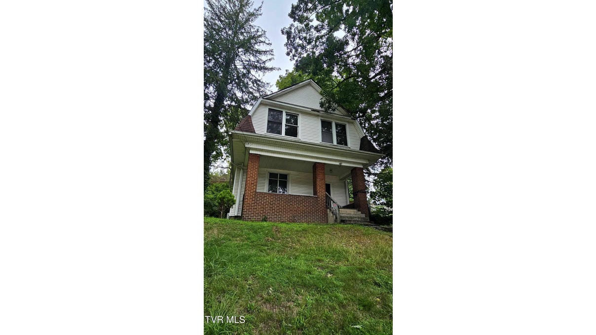 736 Northwest The Ter St  