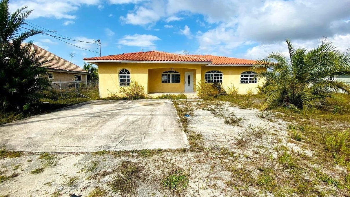 75 CHURCHILL DRIVE, Lincoln Green, Grand Bahama/Freeport House for Sale