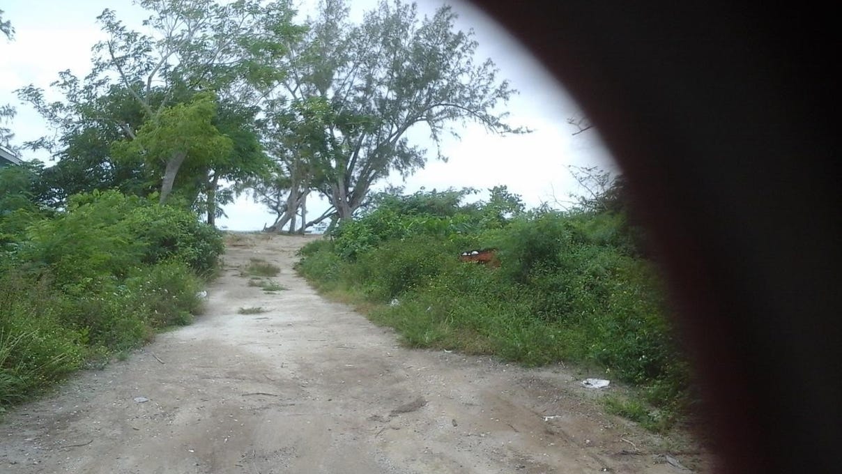 ADELAIDE BEACHFRONT, Adelaide, New Providence Land for Sale