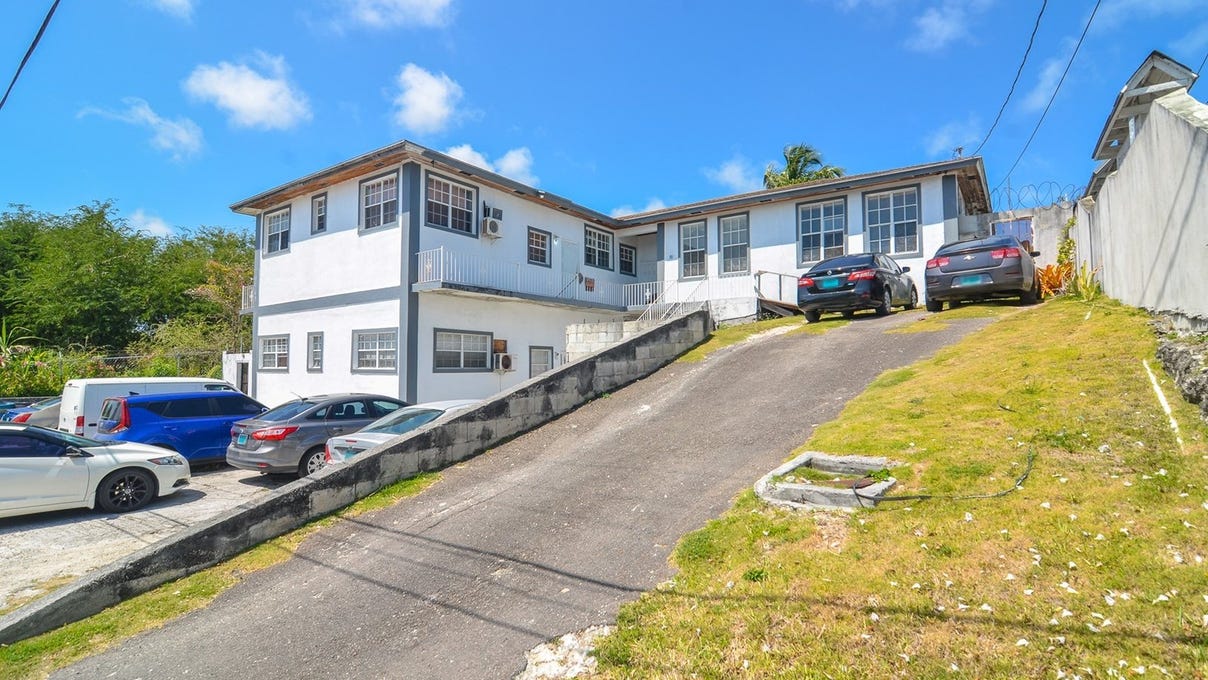 265 Stapledon Gardens, NP, Nassau, New Providence House for Sale