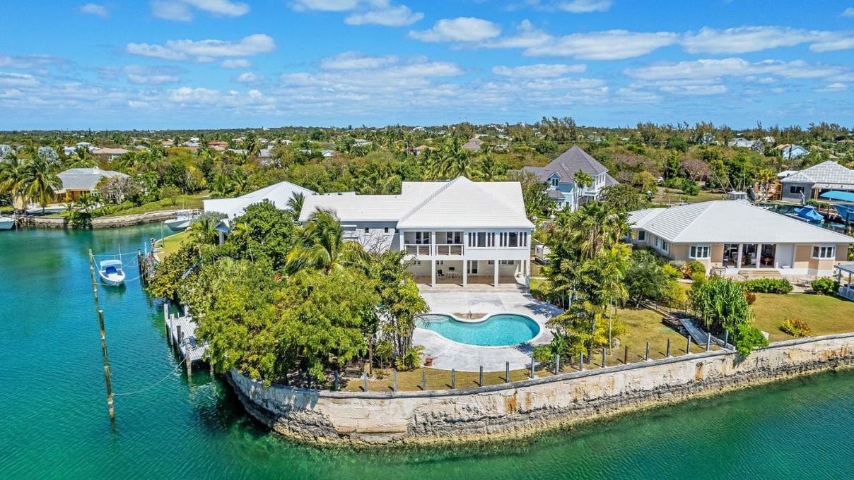 PORT NEW PROVIDENCE HOME, Yamacraw, New Providence/Paradise Island