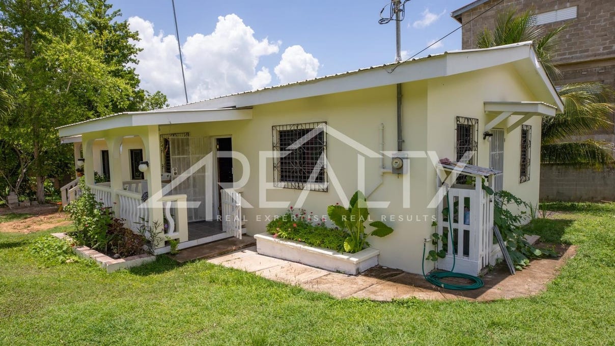 Santa Elena, Cayo District, Address available on request House for Sale