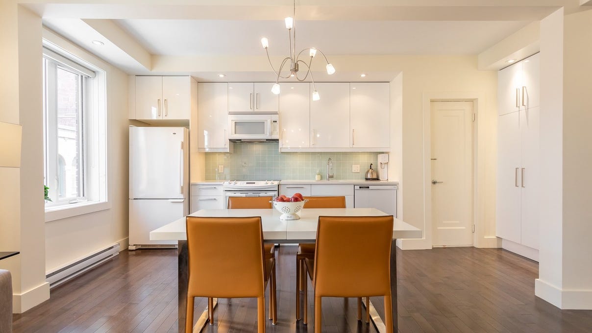 5585 Chemin de la Côte Saint Luc, Montréal, QC H3X 2C9, CA, Montréal