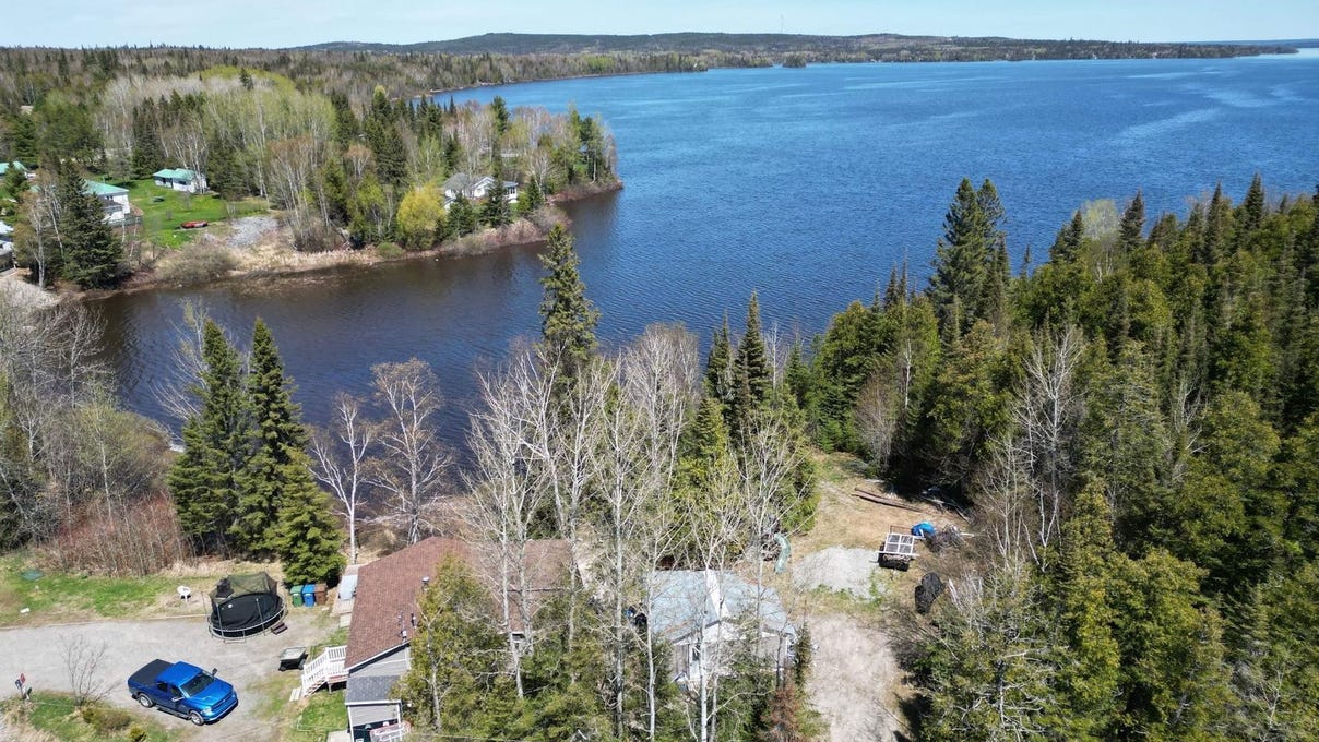 36 Ch. de la Baie, Preissac, QC J0Y2E0, CA, Preissac, Québec House for