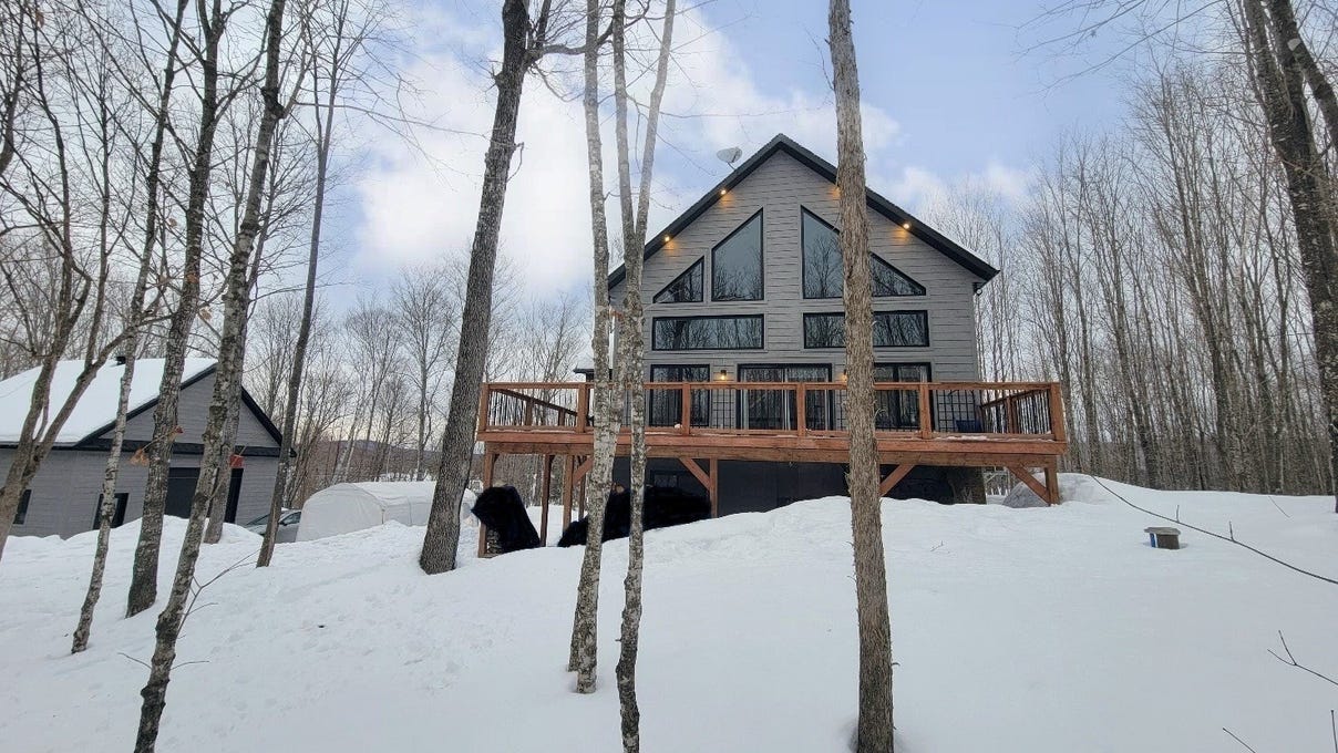 1209 Ch. de la Presqu'île, SaintAiméduLacdesÎles, QC J0W1H0, CA