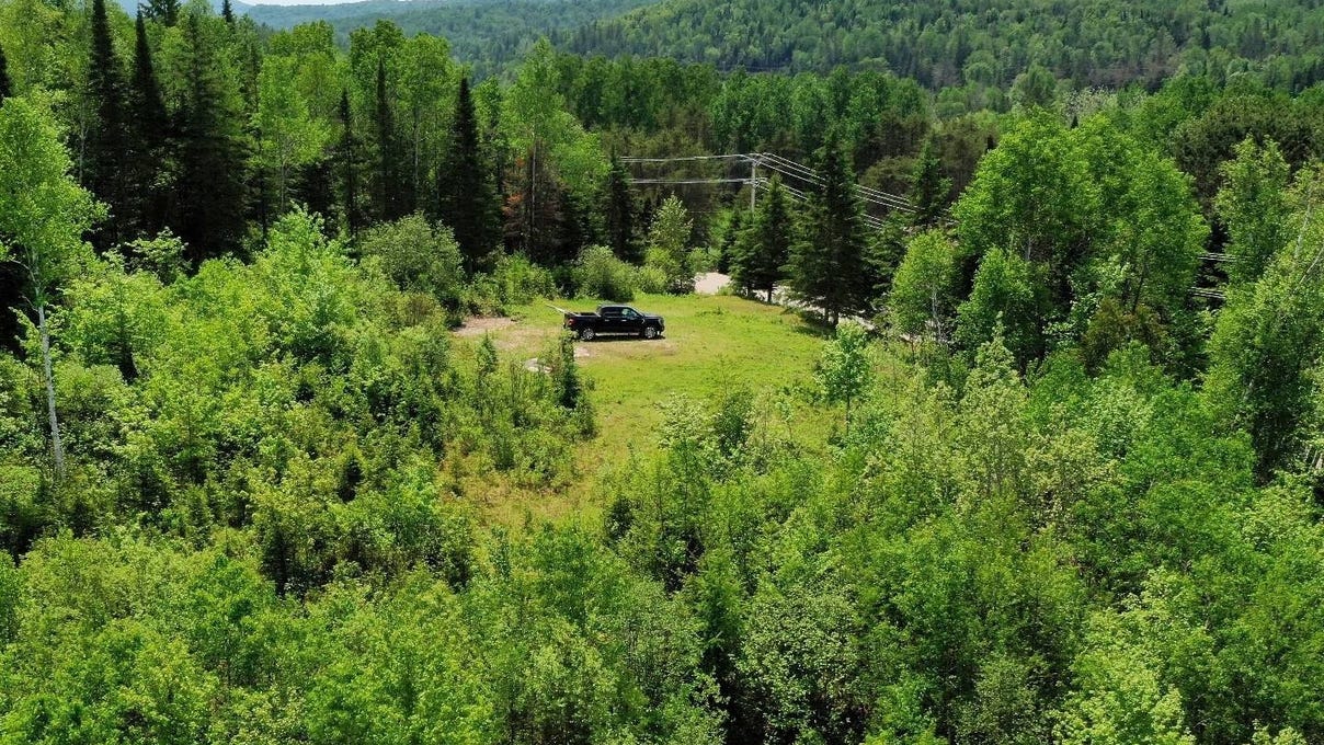 Ch. des Cascades, La Macaza, QC J0T1R0, CA, La Macaza, Québec Land for