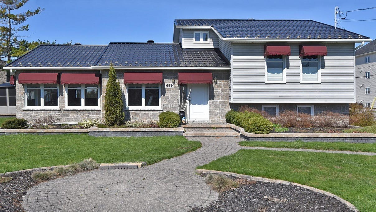 11 Route 338, Les Coteaux, QC J7X1A2, CA, Les Coteaux, Québec House for Sale