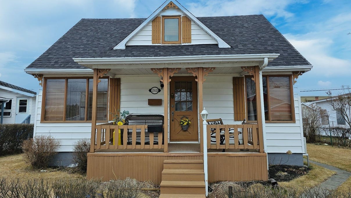 1310 Rue des Peupliers, DolbeauMistassini, QC G8L1P6, CA, DolbeauMistassini, Québec House for