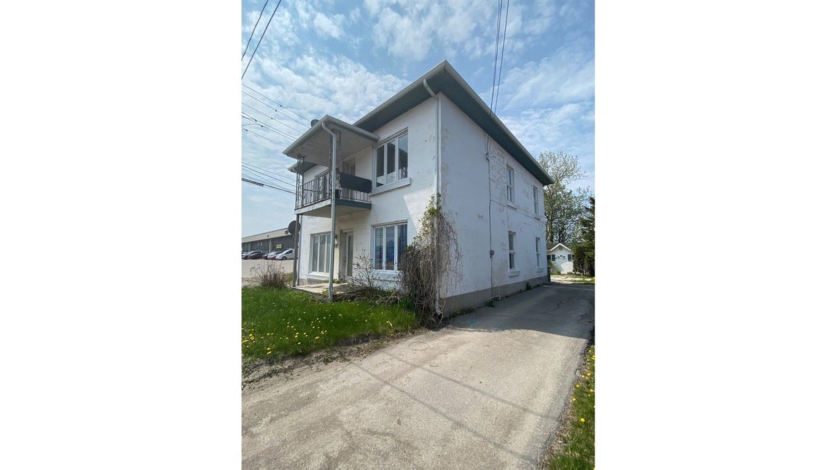 15921594 Boul. StPaul, Chicoutimi, QC G7J3C5, CA, Chicoutimi, Québec