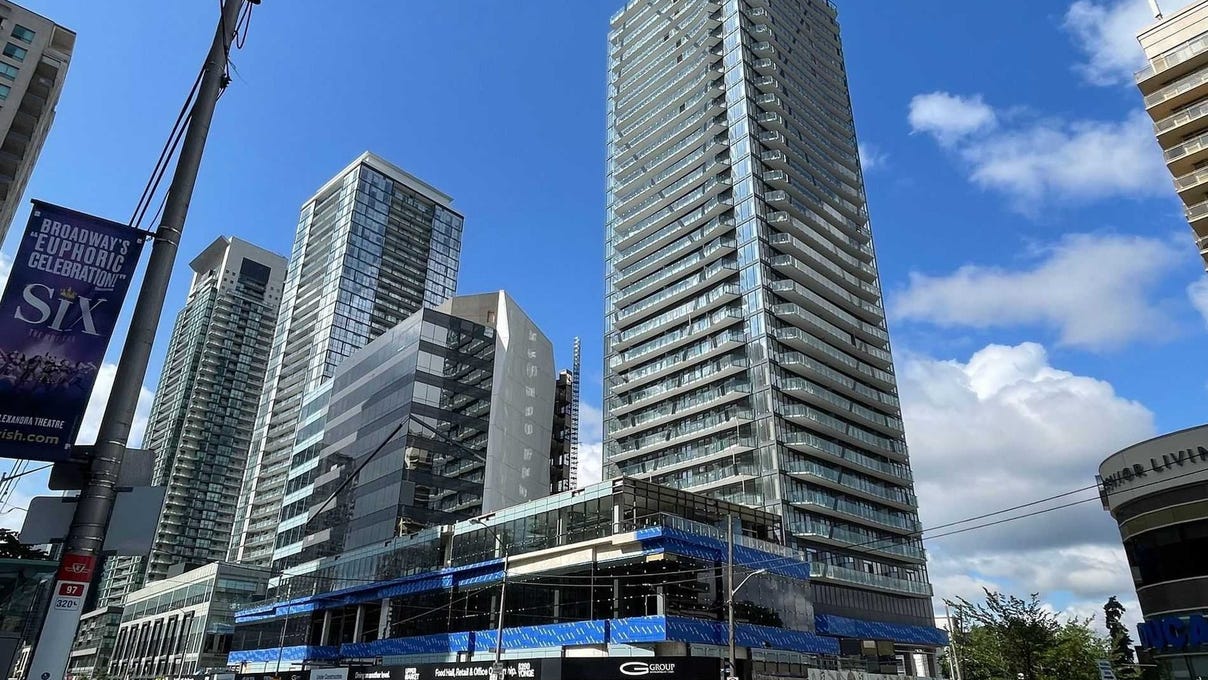 2210 - 15 Ellerslie Ave  