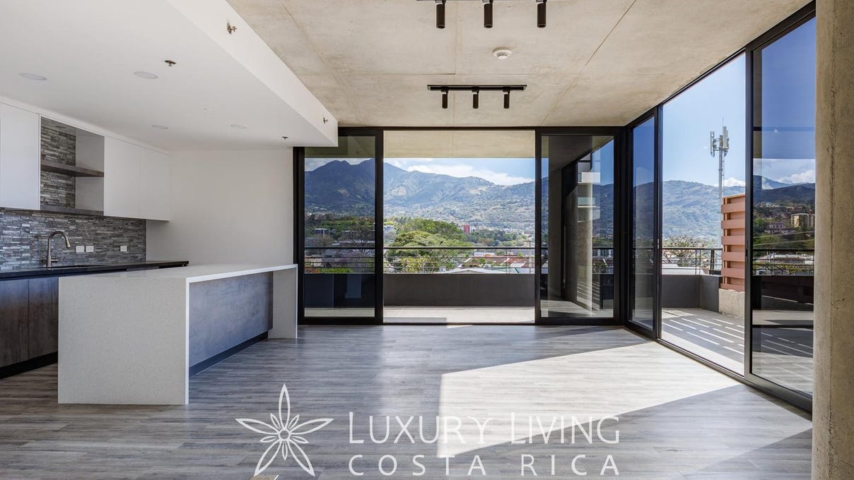 Trejos Montealegre, San Rafael de Escazú, San José Apartment for Sale