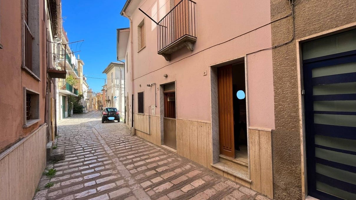 piazza garibaldi, San Bartolomeo in Galdo, Campania Apartment for Sale