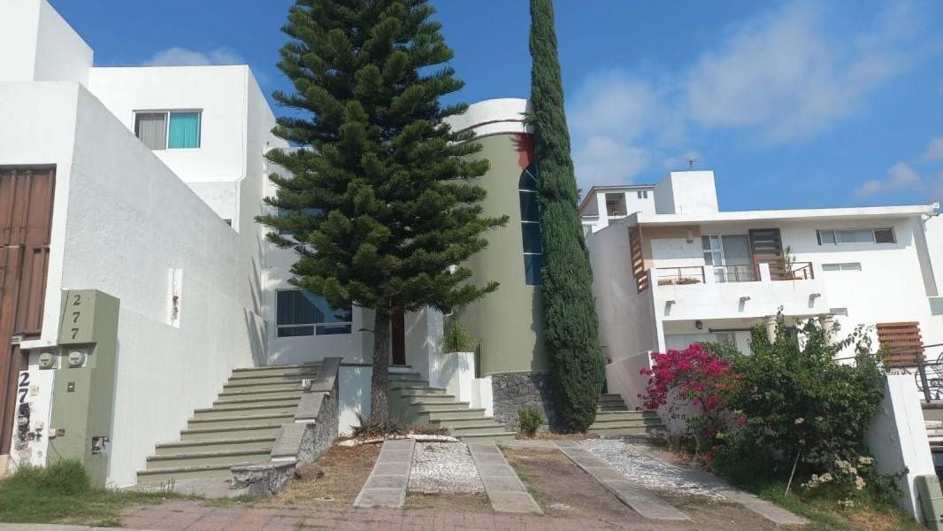 Juriquilla, Querétaro, Address available on request House for Sale