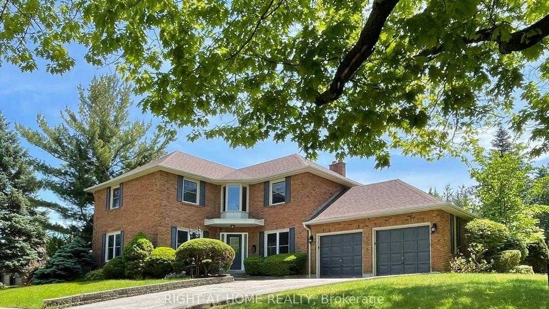 3668 Belvedere Cres  