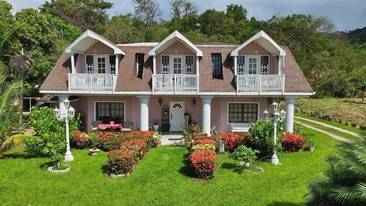 French Harbour, Roatan, Bay Islands Department House for Sale