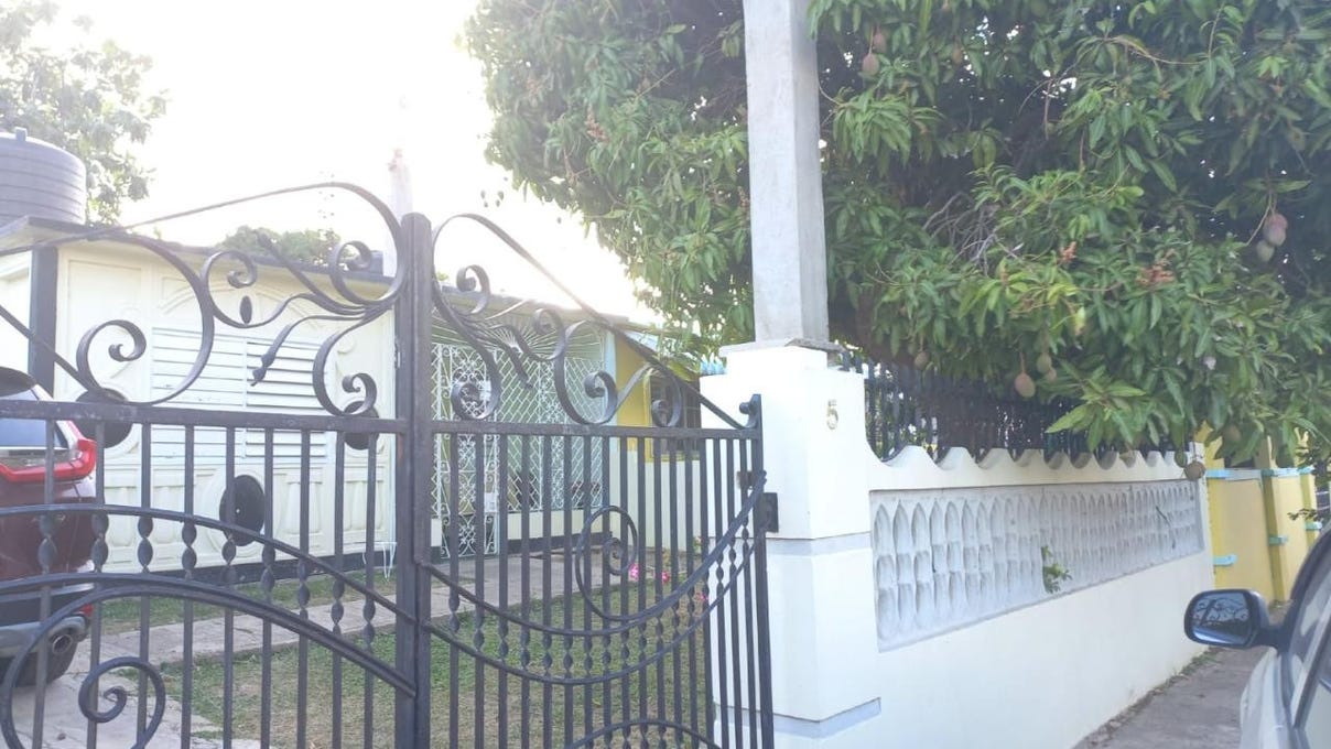 PORTMORE PINES, Bridgeport, Portland Parish House for Sale