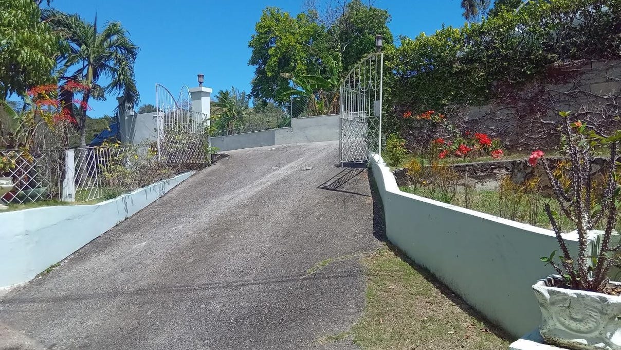 PETER PAN AVE, BRANDON HI, Montego Bay, St. James Parish House for Rent