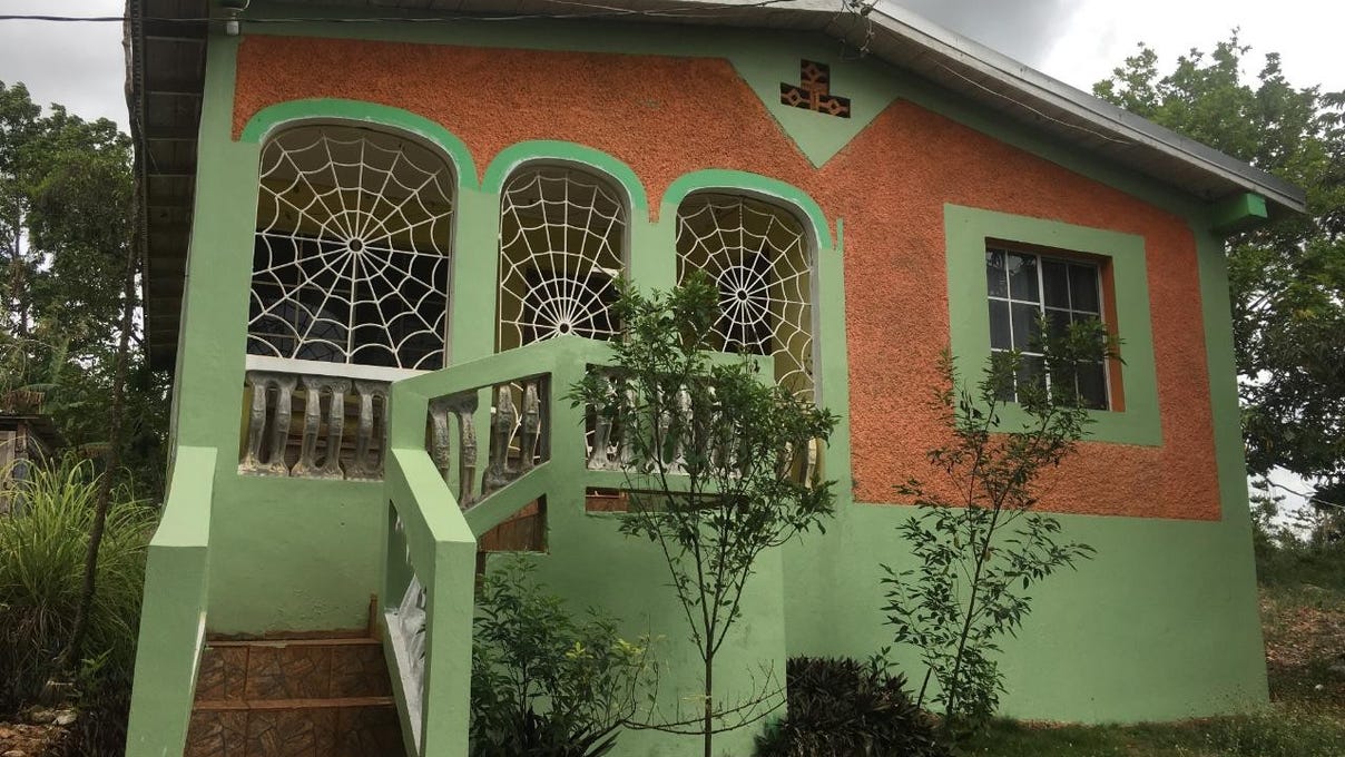 GOOD HOPE DISTRICT, Porus, Manchester Parish House for Sale