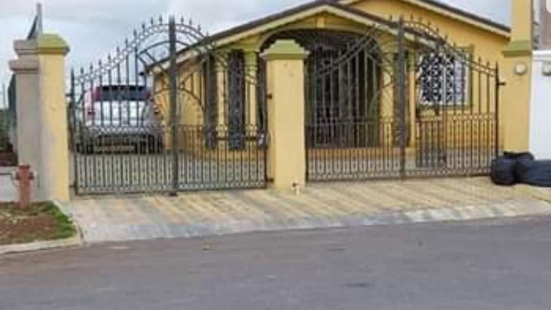 HERON PLACE FLORENCE HALL, Falmouth, Trelawny Parish House for Sale