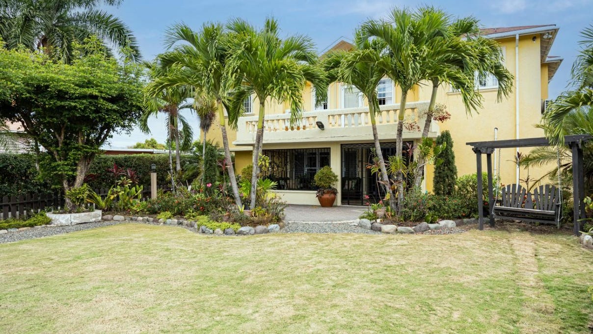 SANDHURST CRESCENT, Kingston 6, St. Andrew Parish บ้าน ให้เช่า