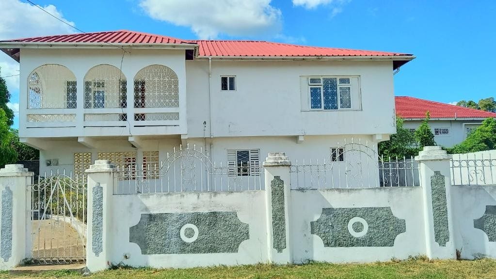 CLAYTON HEIGHTS, May Pen, Clarendon House for Sale