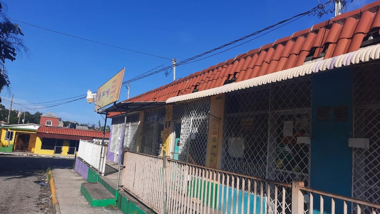 CORNWALL COURTS SHOPPING CENTRE, Montego Bay, St. James Parish Retail