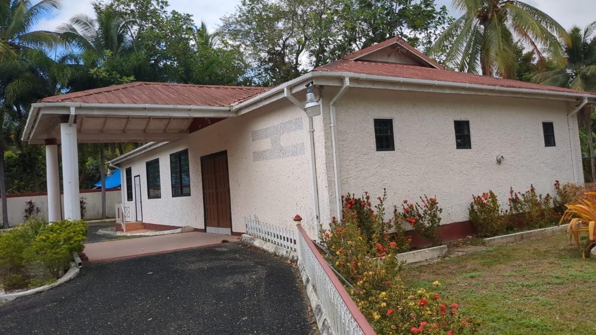 PETERSFIELD WESTMORELAND, Petersfield, Westmoreland Parish Land