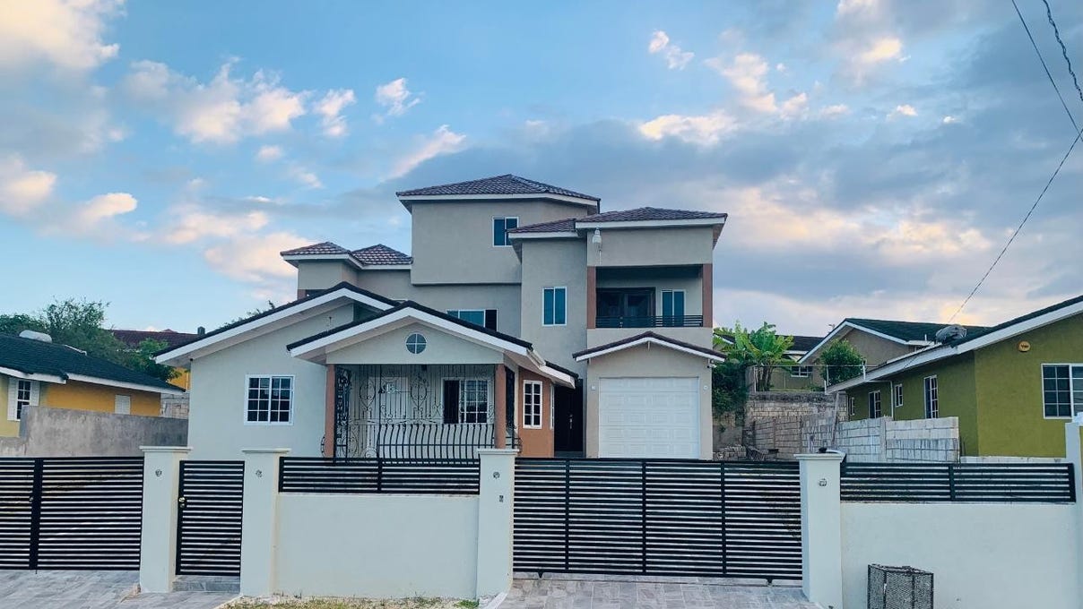 STONEBROOK VISTA, Falmouth, Trelawny Parish House for Rent