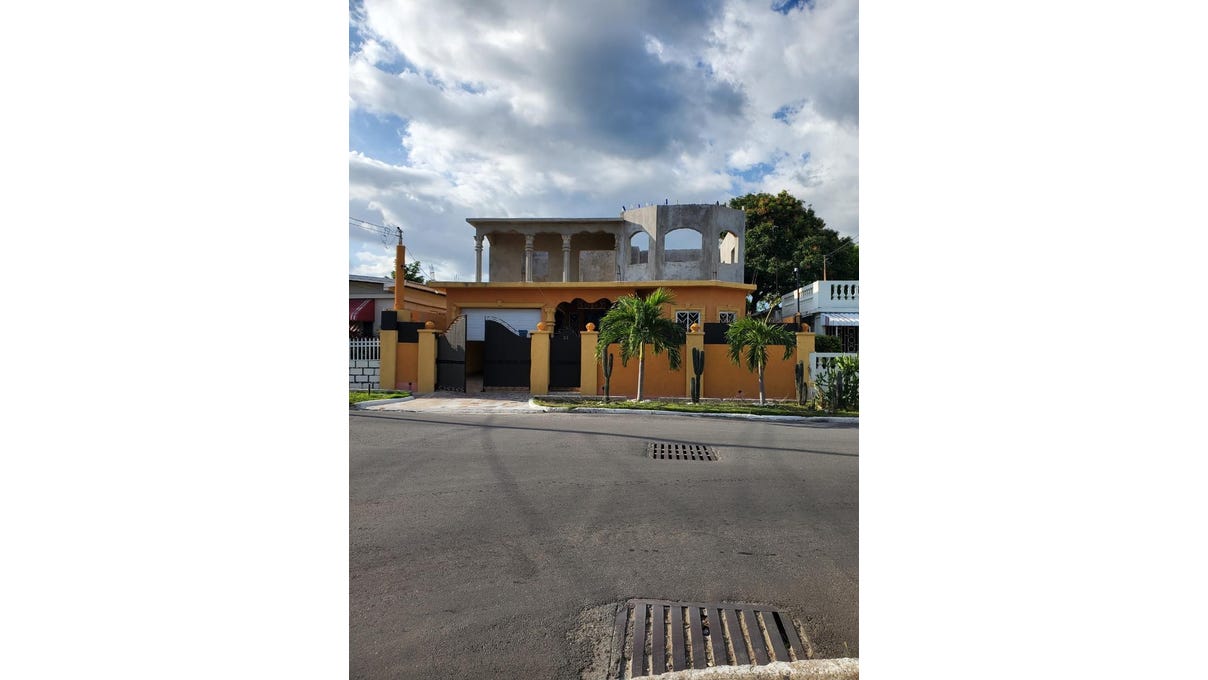 PORTMORE DRIVE, Gregory Park, Saint Catherine Parish House for Sale