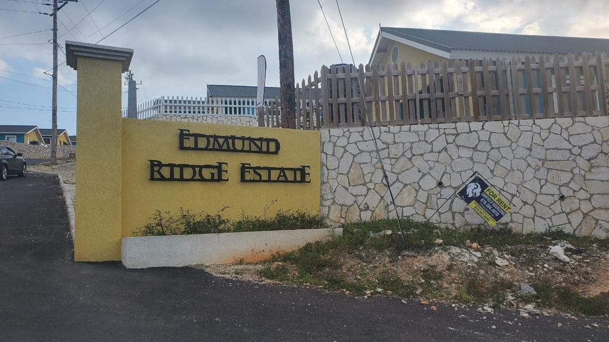 EDMUND RIDGE ESTATE, SPOT, Montego Bay, St. James Parish House for Rent