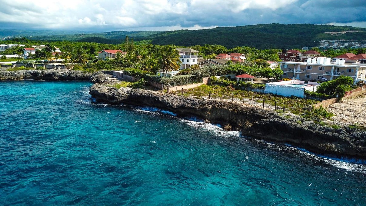 DAIRY ROAD, Discovery Bay, St. Ann Parish House for Sale