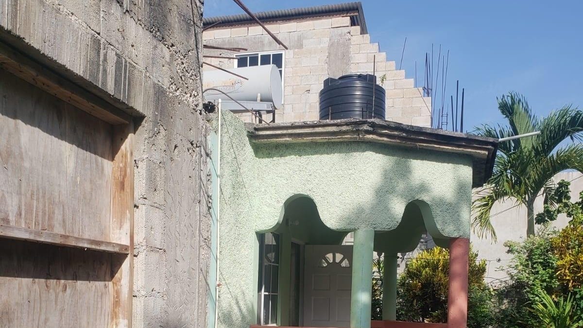 MELROSE MEWS, Williamsfield, Manchester Parish House for Sale