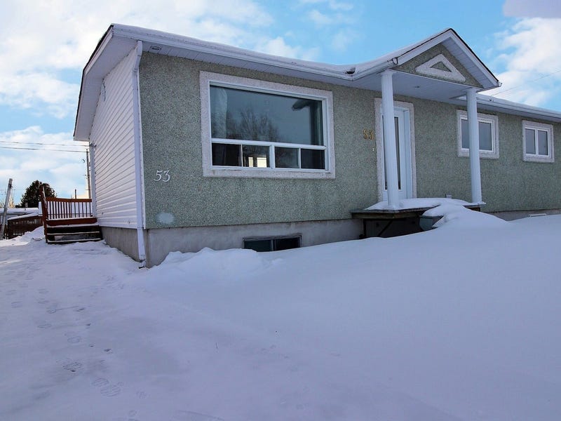 103 Rue des Sapins, LebelsurQuévillon, QC J0Y1X0, CA, Lebelsur